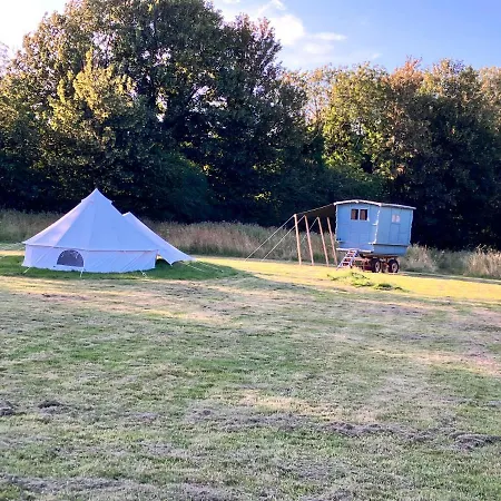 Luxury tent Tin And Canvas Glamping Pickering, Carry On Canvas Bell Tent *
