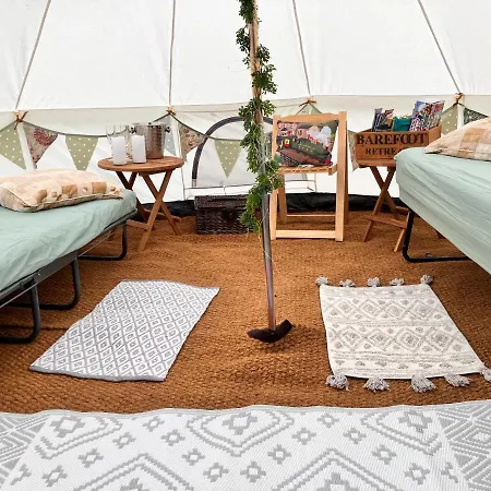 Tin And Canvas Glamping Pickering, Carry On Canvas Bell Tent Luxury tent